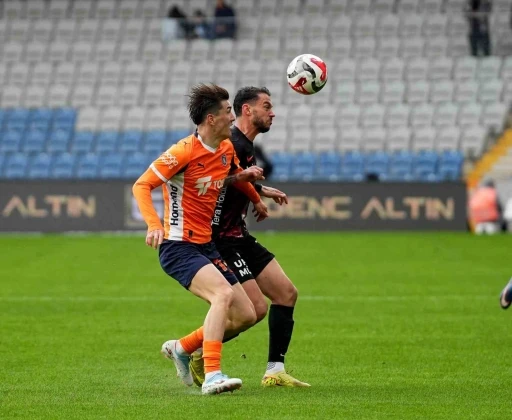 Trendyol S&uuml;per Lig: RAMS Başakşehir: 3 - Gen&ccedil;lerbirliği: 0 (Ma&ccedil; sonucu)
