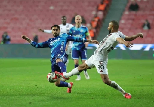 Trendyol S&uuml;per Lig: Samsunspor: 0 - Gaziantep FK: 0 (İlk yarı)

