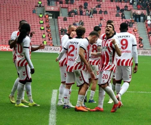 Trendyol S&uuml;per Lig: Samsunspor: 1 - Konyaspor: 1 (İlk yarı)
