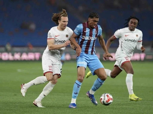 Trendyol S&uuml;per Lig: Trabzonspor: 0 - Gen&ccedil;lerbirliği: 1 (İlk yarı)
