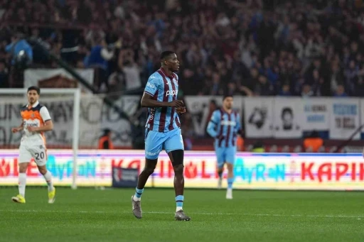 Trendyol S&uuml;per Lig: Trabzonspor: 0 - RAMS Başakşehir: 0 (İlk yarı)
