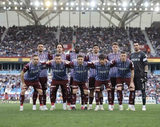 Trendyol Süper Lig: Trabzonspor: 1 - Göztepe: 1  (İlk yarı)
