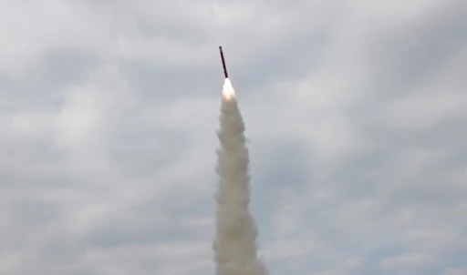 Trump’ın Güney Kore ziyaretinin hemen öncesinde Kuzey Kore’den yeni füze denemesi