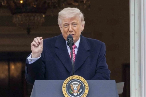 Trump: "(İran) Orada daha &ccedil;ok uzun bir s&uuml;re kalmamız gerekmeyecek"
