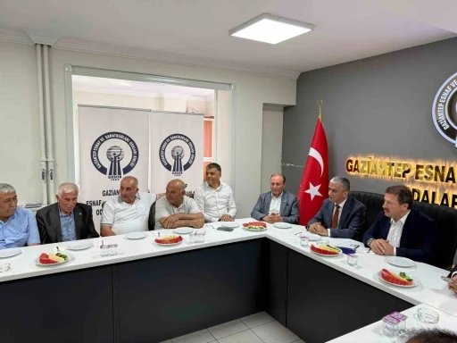 TŞOF Genel Başkanı Mehmet Yiğiner, Gaziantep’te esnaf odası başkanlarıyla buluştu
