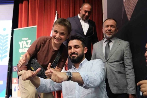 T&Uuml;GVA Eskişehir Yaz Okulu lansmana b&uuml;y&uuml;k bir coşkuyla ger&ccedil;ekleştirildi

