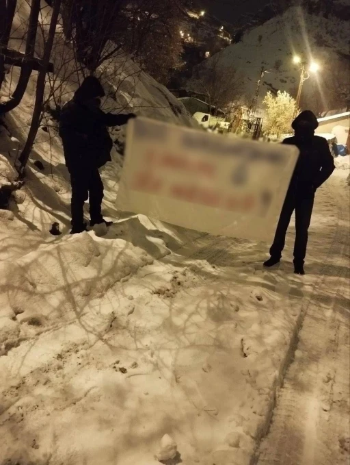 Tunceli&rsquo;de ter&ouml;r &ouml;rg&uuml;t&uuml; propagandası yapan 3 ş&uuml;pheli tutuklandı
