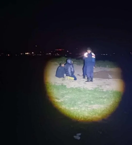 T&uuml;rbede ka&ccedil;ak kazı yapan 7 şahıs su&ccedil;&uuml;st&uuml; yakalandı
