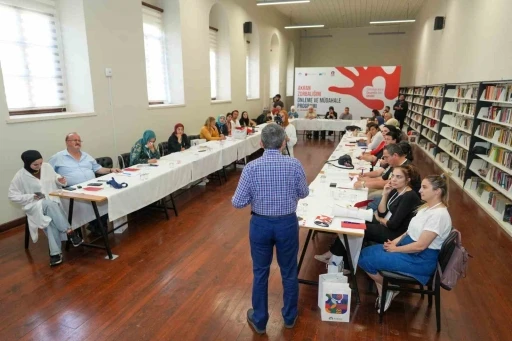 T&Uuml;RGEV&rsquo;den akran zorbalığına karşı "akran nezaketi" modeli
