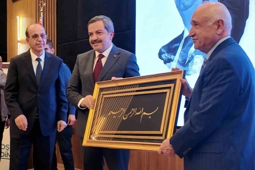 Turgut &Ouml;zal, vefatının 33&rsquo;&uuml;nc&uuml; yılında MT&Uuml;&rsquo;de anıldı
