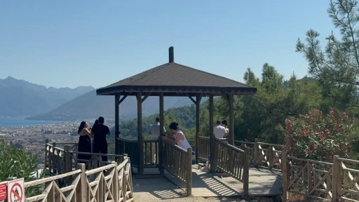 Turistlerin Marmaris'teki İlk Durağı Seyir Tepesi