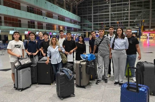 Turizm lisesi öğrencileri Almanya’da 90 günlük stajlarını tamamladı
