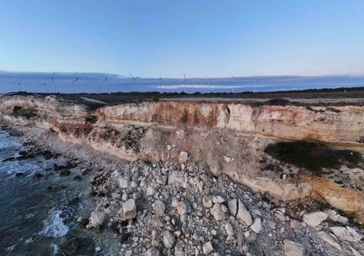 Turizm merkezi Bozcaada&rsquo;daki Polente Burnu&rsquo;nda g&ouml;&ccedil;&uuml;k
