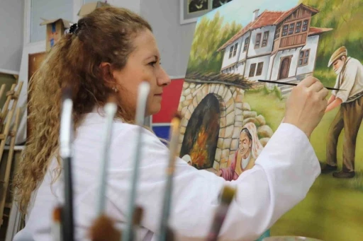 T&uuml;rk aile yapısı yağlı boya tablolarıyla &ouml;l&uuml;ms&uuml;zleşiyor
