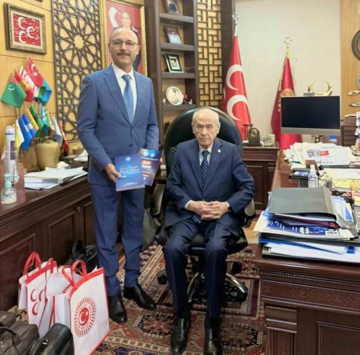 Türk Eğitim Sen  Genel Başkanı Talip Geylan, MHP Genel Başkanı Bahçeli’yi ziyaret etti
