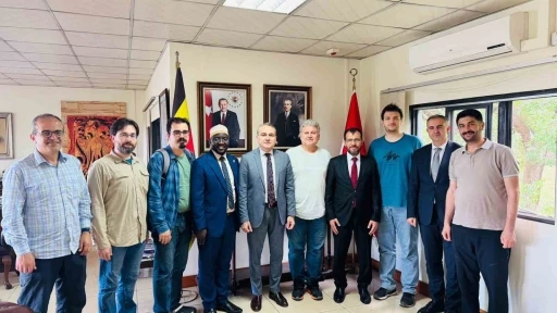 Türk hekimler Uganda’da binlerce hastaya umut oldu
