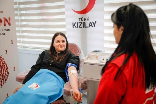 T&uuml;rk Kızılay, 2025&rsquo;te 3 milyon &uuml;nite kan bağışı hedefine ulaşarak rekora imza attı
