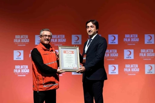 Türk Kızılayı Cizre Şubesi iki ayrı alanda ödül kazandı
