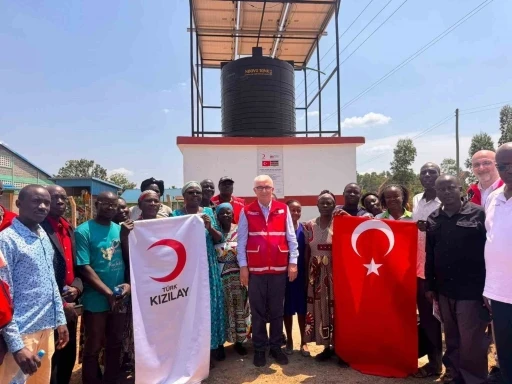 T&uuml;rk Kızılayı&rsquo;ndan Kenya&rsquo;ya hayat veren dokunuş: 25 bin kişiye temiz su
