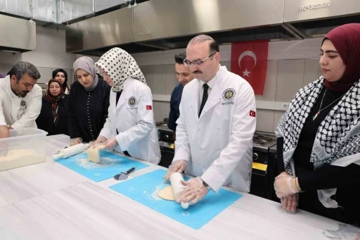 T&uuml;rk mutfağı, k&uuml;lt&uuml;r ve sanatla buluştu
