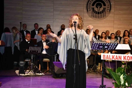 T&uuml;rk M&uuml;ziği Korosu &rsquo;Bahar Konseri&rsquo; ger&ccedil;ekleştirdi
