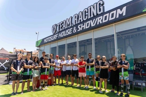 T&uuml;rk sporcular D&uuml;nya Motosurf Şampiyonası&rsquo;nda zirve hedefliyor
