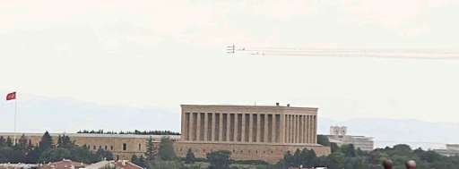 T&uuml;rk Yıldızları&rsquo;ndan Ankara semalarında prova u&ccedil;uşu
