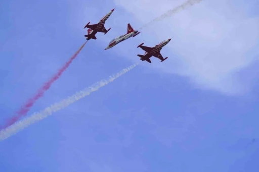 Türk Yıldızlarından Çorlu’da muhteşem gösteri