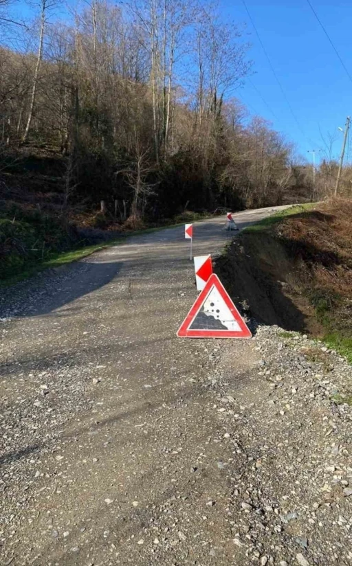 T&uuml;rkeli&rsquo;de heyelan
