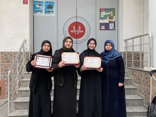 Türkeli Suffe Kur’an Kursu ilk hafızlarını yetiştirdi
