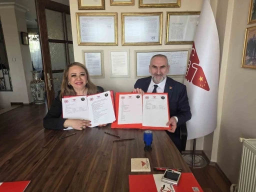 T&uuml;rkiye - &Ccedil;in arasında "Sağlık, Sanayi ve Ticarette Stratejik" iş birliği protokol&uuml; imzalandı
