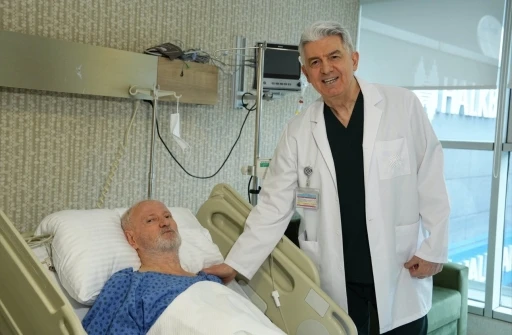 T&uuml;rkiye&rsquo;de ilk kez g&ouml;r&uuml;len dev anevrizma neştersiz iyileşti
