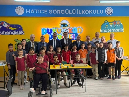 T&uuml;rkiye&rsquo;de ilk kez &ouml;zel &ccedil;ocuklar i&ccedil;in &rsquo;DUYU-KOD At&ouml;lyesi&rsquo; a&ccedil;ıldı
