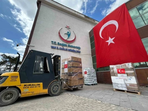 T&uuml;rkiye&rsquo;den İran&rsquo;a sağlık desteği: Van&rsquo;dan g&ouml;nderilen yardım tırı sayısı 9 oldu
