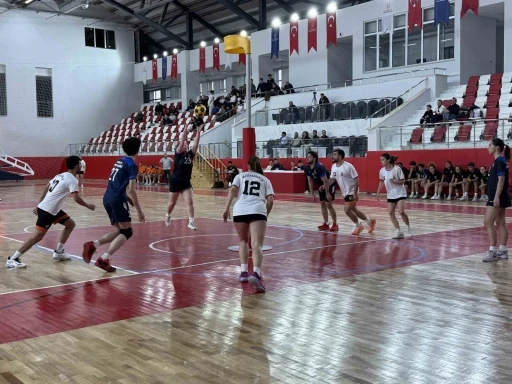 T&uuml;rkiye Korfbol S&uuml;per Ligi m&uuml;sabakaları K&uuml;tahya&rsquo;da başladı
