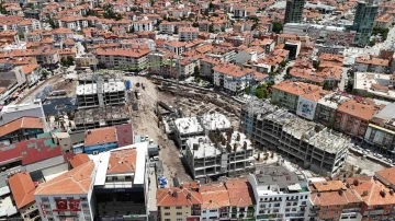 Türkiye’nin en hızlı ilerleyen kentsel dönüşüm projesi yüzde 35 tamamlandı
