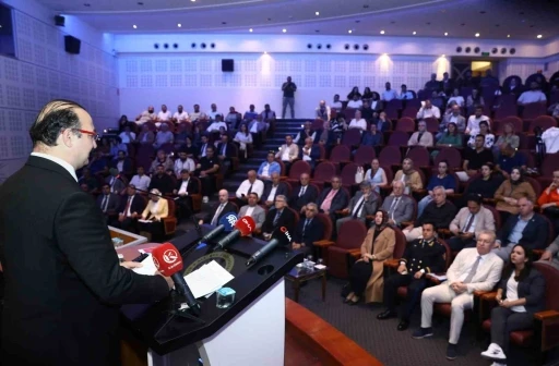 Türkiye-Rusya ilişkileri Atatürk Üniversitesi’nde masaya yatırıldı
