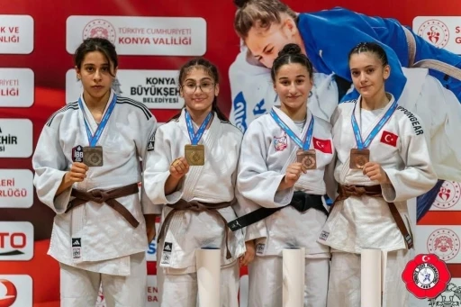 T&uuml;rkiye şampiyonasında b&uuml;y&uuml;k başarı
