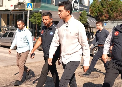 Tuzla&rsquo;da asfalt seferberliği: Ana caddeler ve ara sokaklar yaz boyunca yenileniyor
