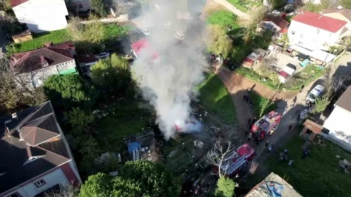 Tuzla’da gecekonduda yangın: Alevler gökyüzünü kapladı

