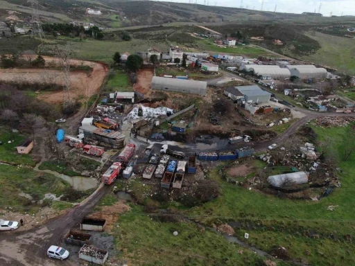 Tuzla&rsquo;da geri d&ouml;n&uuml;ş&uuml;m deposunda yangın

