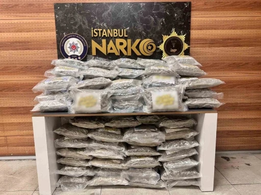 Tuzla&rsquo;da uyuşturucu operasyonu: 51 kilo skunk ele ge&ccedil;irildi
