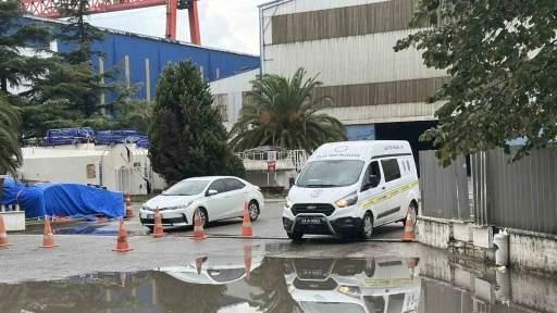 Tuzla’daki gemi kazasında hayatını kaybeden işçinin cenazesi Adli Tıp Kurumu’na kaldırıldı
