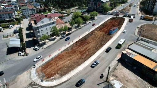 Tuzla ve Battalgazi Caddesi&rsquo;nde kavşak d&uuml;zenlemesi
