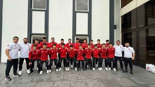 U17 Güreş Milli Takımları, Balkan Şampiyonası’nda Türkiye’yi temsil edecek
