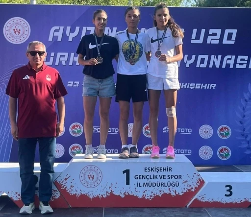 U20 T&uuml;rkiye Şampiyonu Elif Ak&ccedil;i&ccedil;ek, Balkan Şampiyonası biletini aldı

