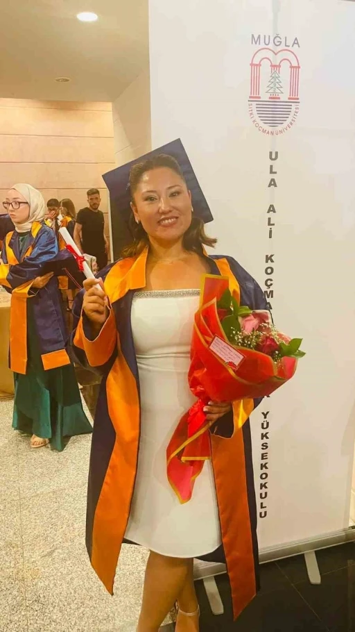 &Uuml;&Ccedil; &Ccedil;OCUK ANNESİ MANİSALI AZMİYLE &Ouml;RNEK OLDU