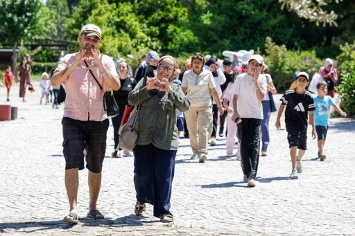 &Uuml;&ccedil; nesil Doğal Yaşam Parkı&rsquo;nda buluştu
