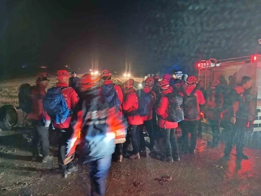 U&ccedil;ağın d&uuml;şt&uuml;ğ&uuml; g&ouml;ren vatandaşlar, o anları anlattı
