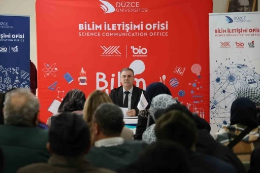 &Uuml;cretsiz fidan dağıtıldı
